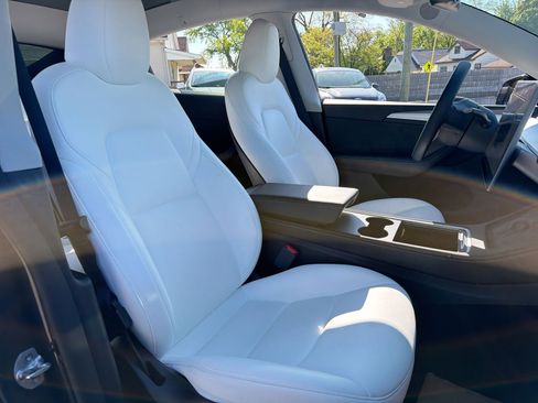 Used 2024 Tesla Model Y Performance AWD/4WD image 25