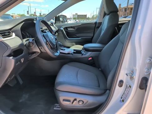 Certified 2025 Toyota RAV4 XLE AWD/4WD image 13