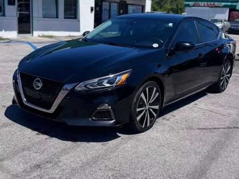 Used 2021 Nissan Altima 2.5 SR FWD image 3