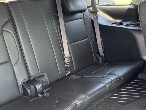 Used 2018 Chevrolet Tahoe Premier AWD/4WD image 38