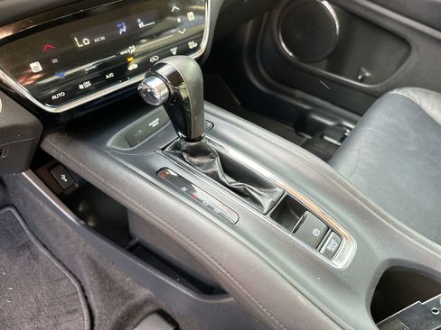 Used 2018 Honda HR-V EX-L image 19