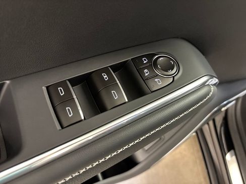 New 2026 GMC Acadia Denali w/ Super Cruise Package image 23