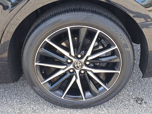 Certified 2023 Toyota Camry SE image 5