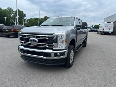 Used 2024 Ford F250 XLT AWD/4WD image 4