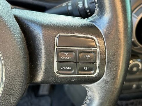 Used 2017 Jeep Wrangler Sport w/ Connectivity Group AWD/4WD image 25