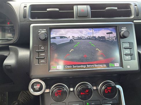 Used 2022 Toyota GR86 Premium RWD image 26