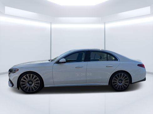 Used 2025 Mercedes-Benz E 350 E 350 image 9
