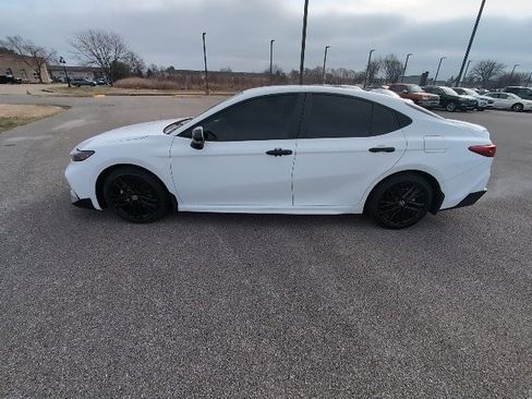 Certified 2025 Toyota Camry SE image 7