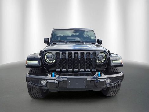 Used 2022 Jeep Wrangler Unlimited Sahara AWD/4WD image 8