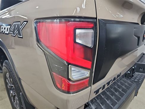 Used 2021 Nissan Titan PRO-4X w/ Pro-4x Convenience Package image 39