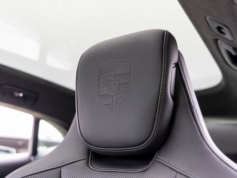 New 2025 Porsche Taycan 4S image 28