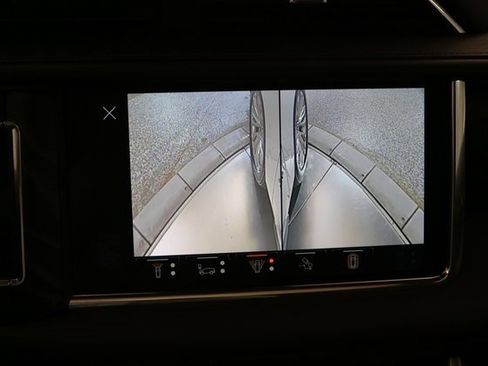 Used 2023 GMC Yukon Denali w/ Denali Reserve Package image 30