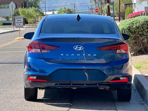 Used 2020 Hyundai Elantra SEL image 5