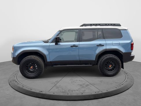 Used 2024 Toyota Land Cruiser First Edition image 5