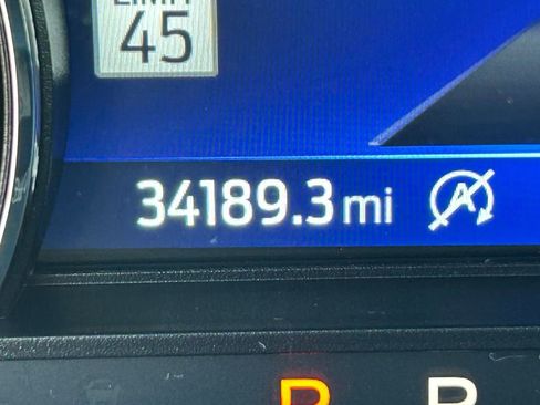 Used 2023 Ford Explorer ST-Line w/ Class IV Trailer Tow Package image 11