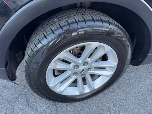 Used 2013 Ford Explorer XLT image 27