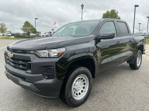 New 2026 Chevrolet Colorado W/T w/ Advanced Trailering Package AWD/4WD image 3