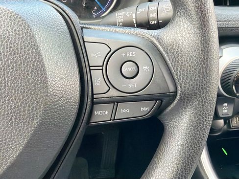 Used 2024 Toyota RAV4 XLE image 35