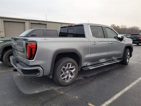 Used 2025 GMC Sierra 1500 SLT w/ SLT Premium Package image 3