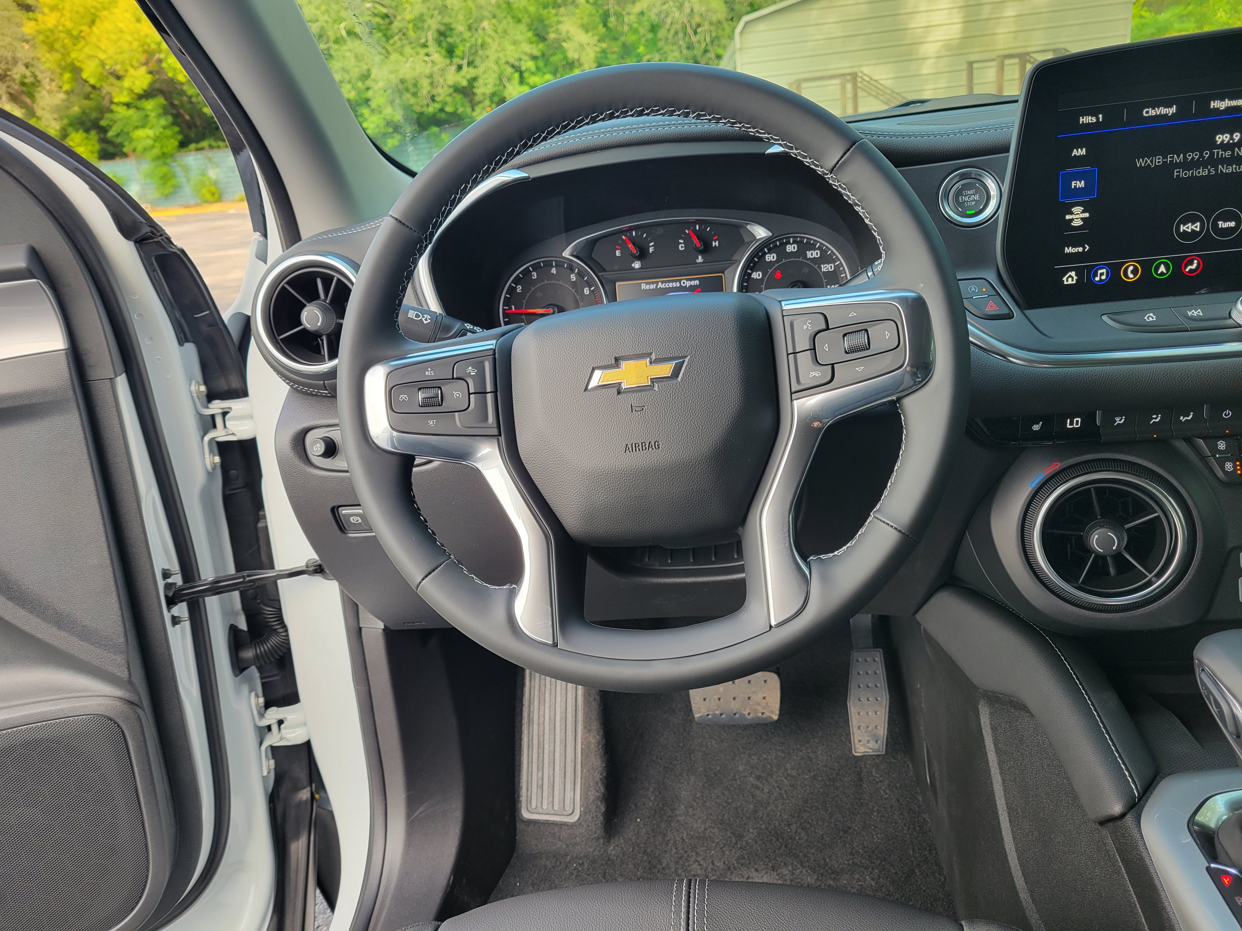 New 2026 Chevrolet Blazer LT w/ Sound & Technology Package AWD/4WD image 12