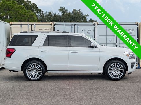 Certified 2024 Ford Expedition Platinum AWD/4WD image 4
