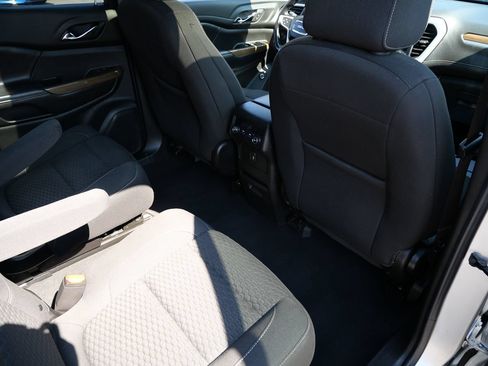 Used 2019 GMC Acadia SLE w/ GMC Pro Grade Package AWD/4WD image 27