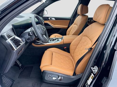 New 2026 BMW X7 xDrive40i w/ M Sport Package AWD/4WD image 18
