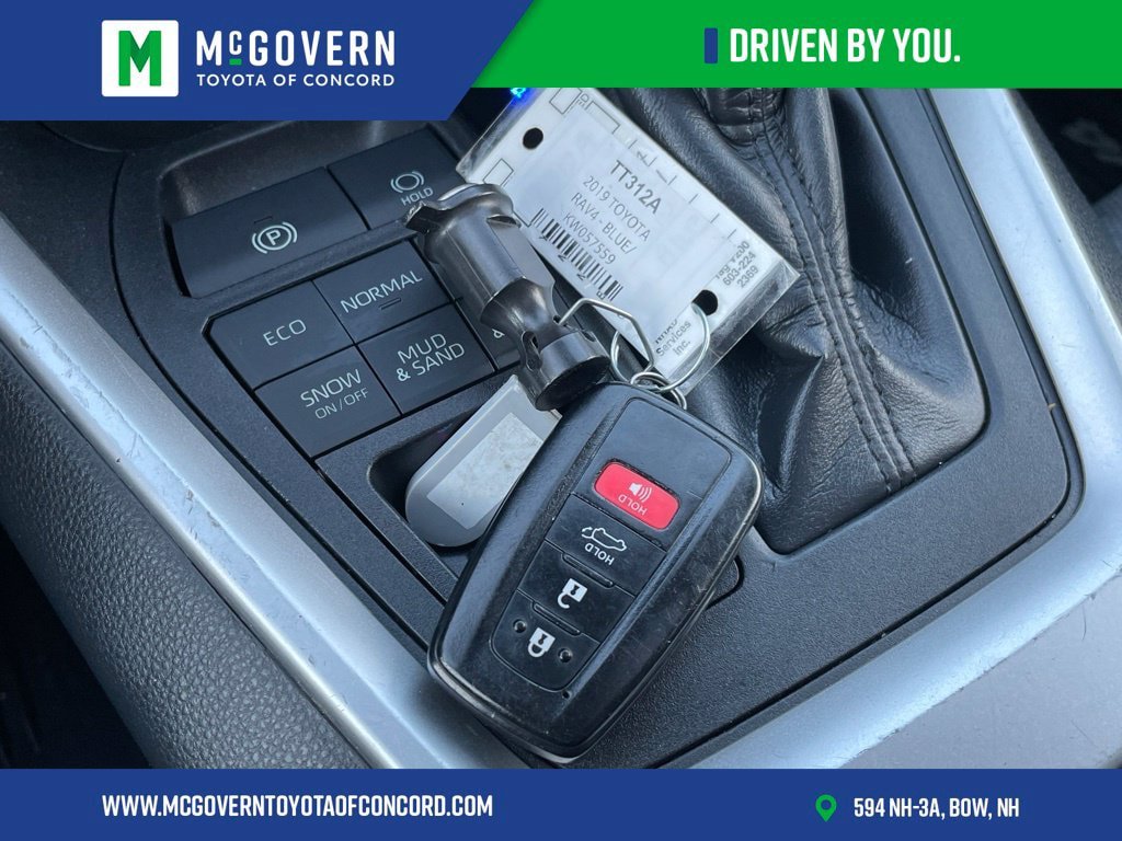 Used 2019 Toyota RAV4 XLE w/ Convenience Package AWD/4WD image 37