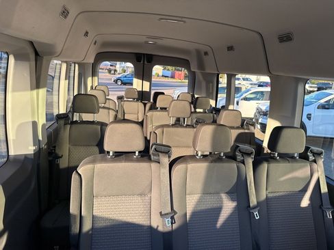 Used 2022 Ford Transit 350 XLT image 18