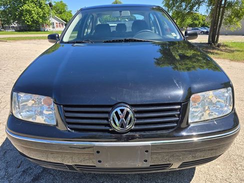 Used 2004 Volkswagen Jetta GL FWD image 2