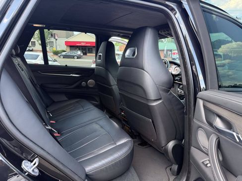 Used 2017 BMW X5 M AWD/4WD image 22