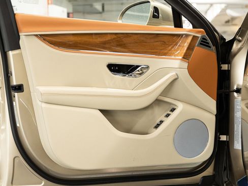 New 2026 Bentley Flying Spur Plug-In Hybrid AWD/4WD image 25