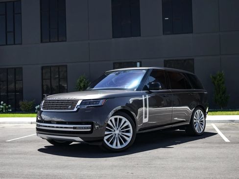 Used 2023 Land Rover Range Rover Long Wheelbase First Edition AWD/4WD image 4