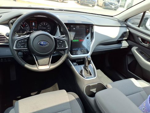 Used 2025 Subaru Outback Premium AWD/4WD image 7