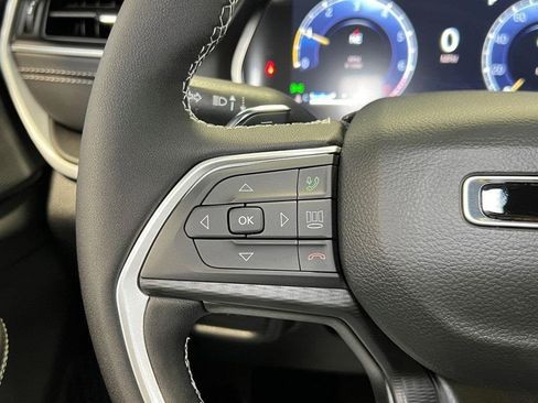 New 2025 Jeep Grand Cherokee L Laredo w/ Luxury Tech Group I image 35