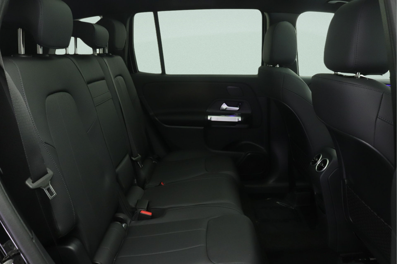 New 2026 Mercedes-Benz GLB 250 image 8