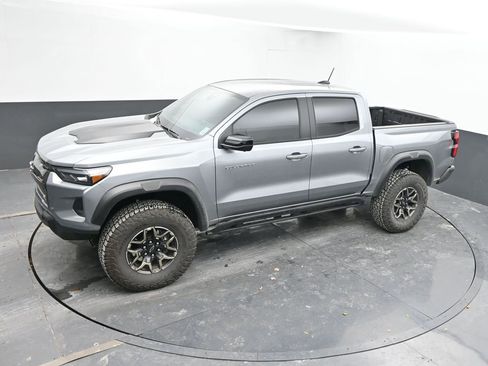 Used 2024 Chevrolet Colorado ZR2 w/ ZR2 Convenience Package III AWD/4WD image 36