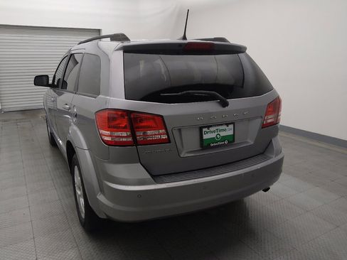 Used 2020 Dodge Journey SE w/ SE Popular Equipment Group image 6