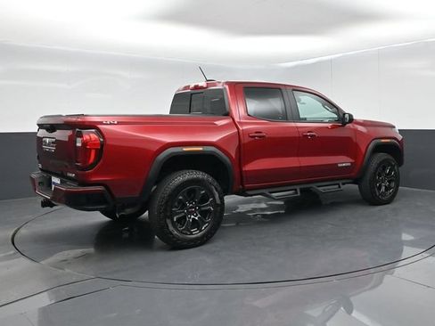Used 2024 GMC Canyon Elevation w/ Elevation Premium Package AWD/4WD image 8