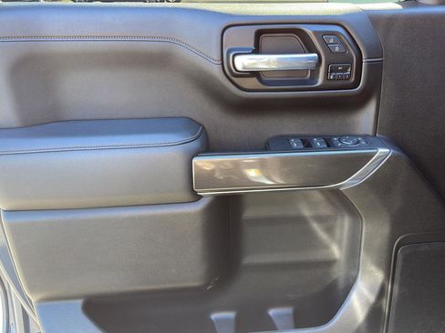 Used 2021 GMC Sierra 1500 AT4 image 11