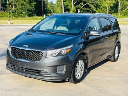 Used 2016 Kia Sedona LX w/ LX Essentials Premium Package