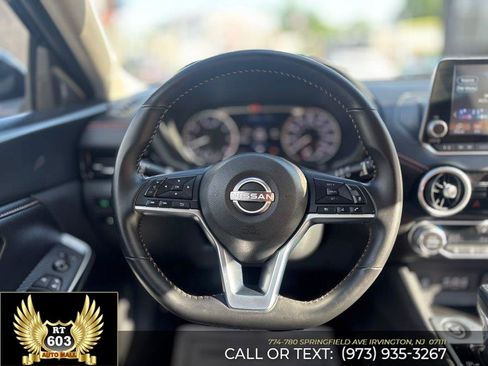 Used 2025 Nissan Sentra SR FWD image 11