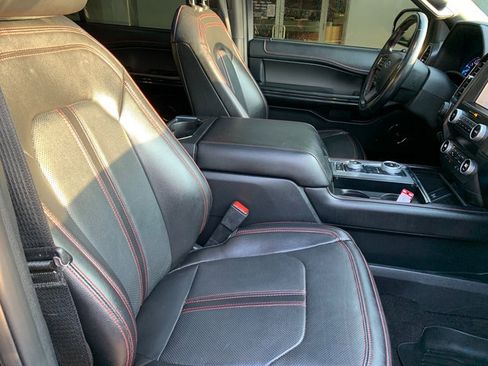 Used 2021 Ford Expedition Limited AWD/4WD image 10