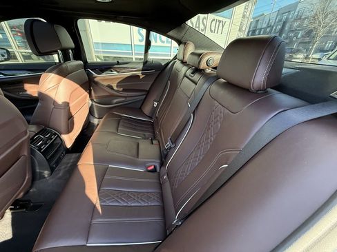 Used 2020 BMW 530i xDrive w/ M Sport Package image 30