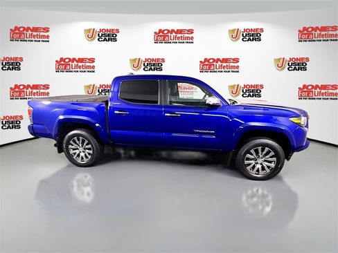 Certified 2022 Toyota Tacoma Limited image 19