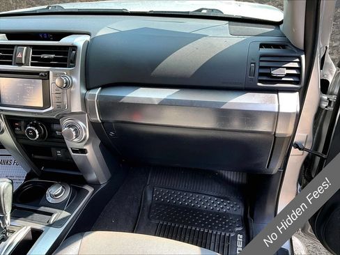 Used 2016 Toyota 4Runner SR5 Premium AWD/4WD image 14