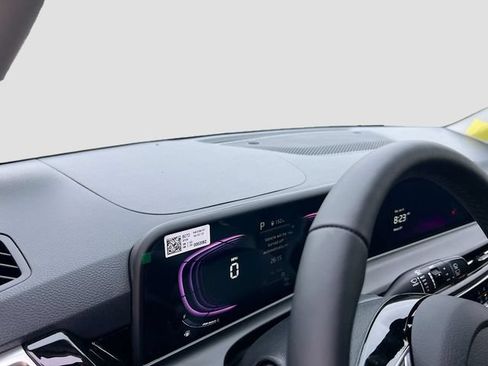 New 2026 Kia Seltos S FWD image 9