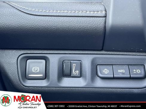 Certified 2023 GMC Acadia SLT w/ Technology Package image 27