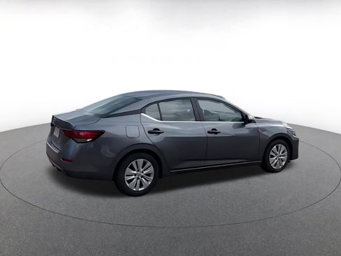 Used 2025 Nissan Sentra S FWD image 11