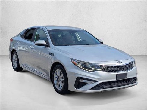 Used 2019 Kia Optima LX FWD image 3